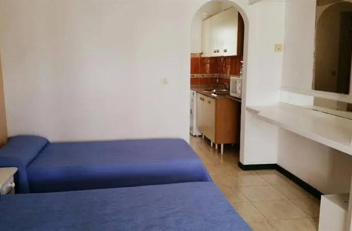 Apartamentos Tropicana *